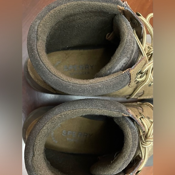 NWOT Men’s Waterproof Brewster Duck Boots
Size 11.5 - Picture 8 of 8